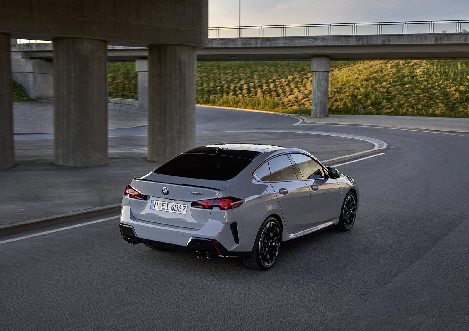 BMW 2 시리즈 이미지 2